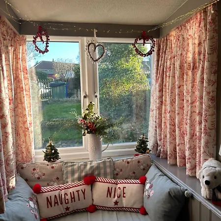 Lilac Terrace * Danby